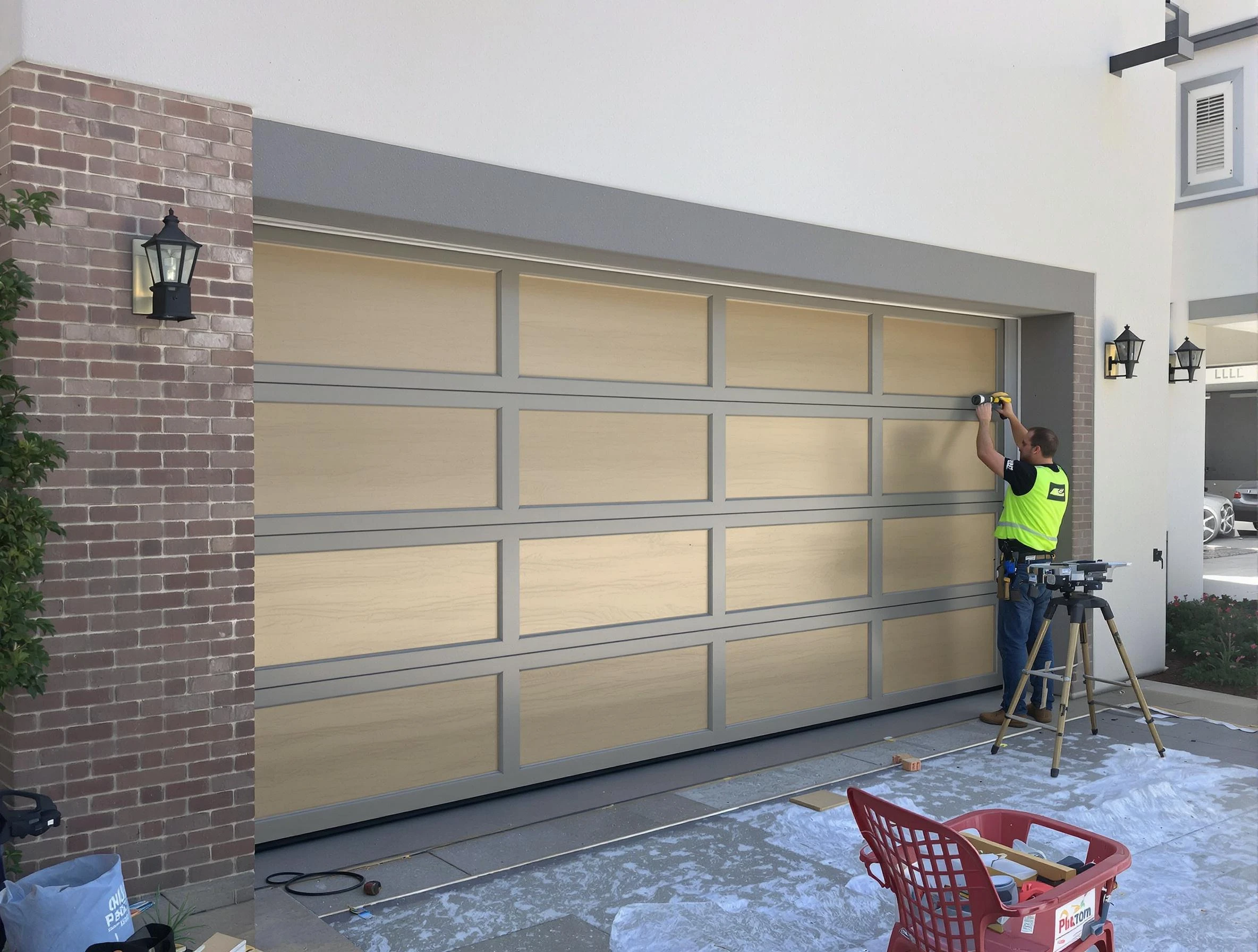 Garage door replacement service by Payson Garage Door Repair in Payson